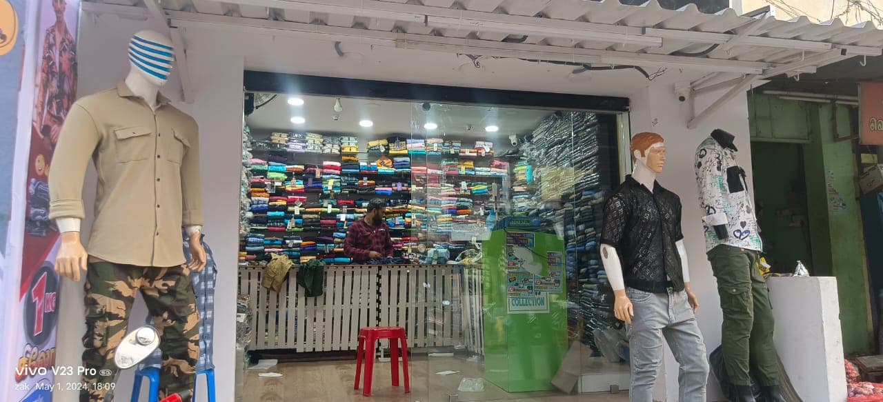 Pullingoo Shop Front